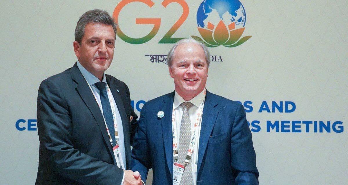 Massa se reunió con Banco Mundial para captar más de US$ 1.000 millones