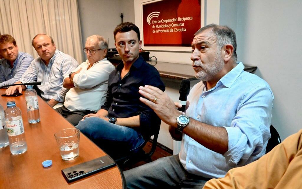 De Loredo y Juez en el Foro de Intendentes: «Juntos por el Cambio no se rompe»