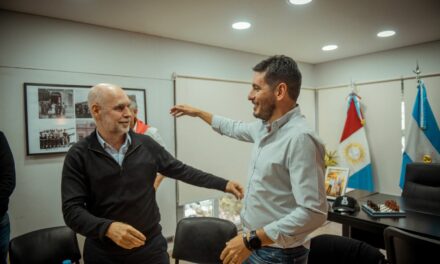 Horacio Rodríguez Larreta visitó Río Tercero y firmó un convenio con Ferrer