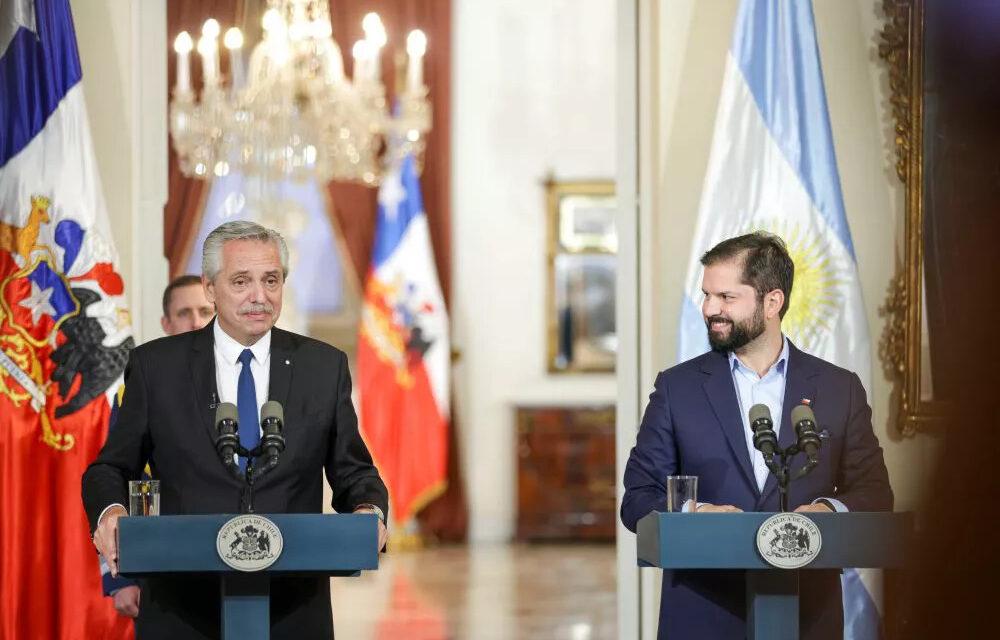 Fernández anunció en Chile que Argentina «formalizó» su ingreso a la Unasur