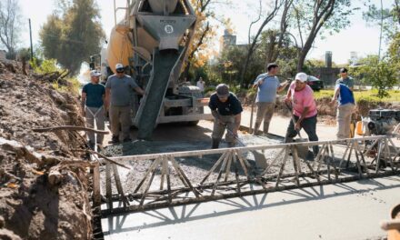Río Cuarto: avanzan los trabajos de pavimentación en el sur de la ciudad