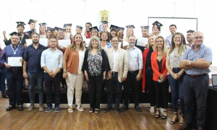 En Río Cuarto más de 150 trabajadores municipales están terminando sus estudios con el programa de Terminalidad Educativa
