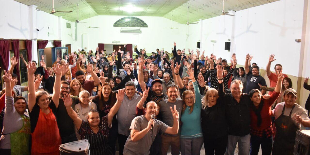 Masivo acto de Mauricio Dova en la Vecinal Bimacco de Río Cuarto