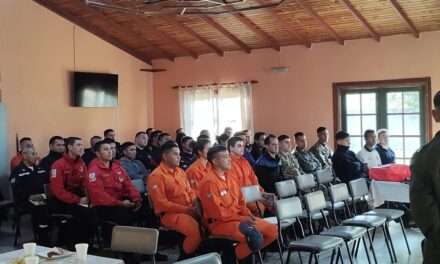 Charras es sede del 3º Congreso Nacional del Bombero Aeronáutico