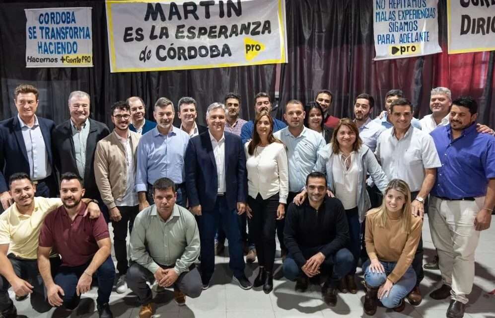 Martín Llaryora recibió el apoyo de jefes comunales y dirigentes del PRO