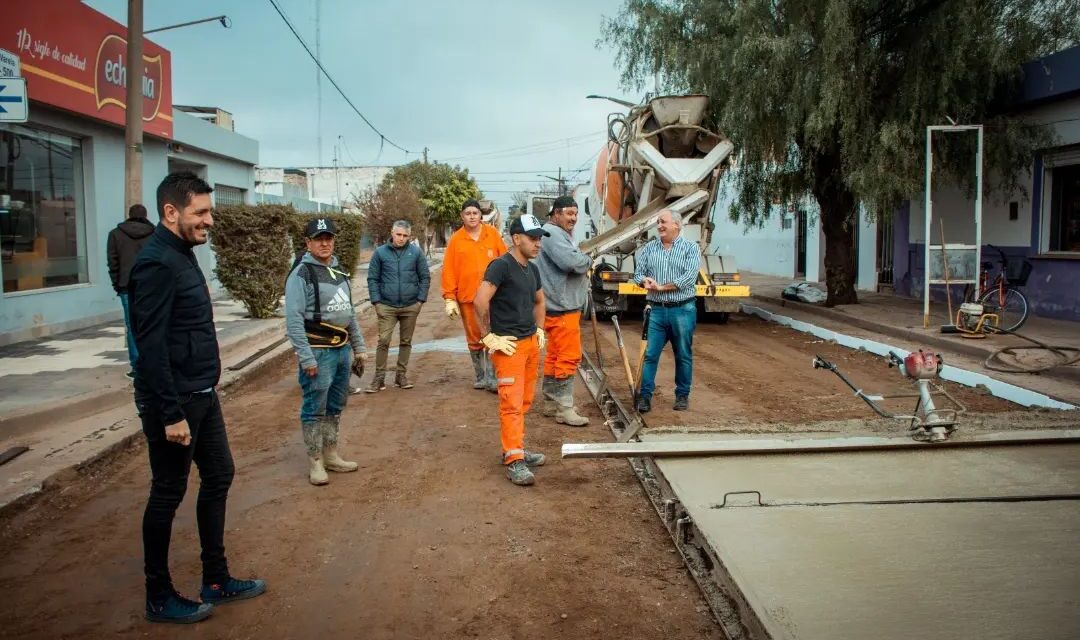 En Río Tercero el municipio avanza con la repavimentación de la calle Felipe Varela