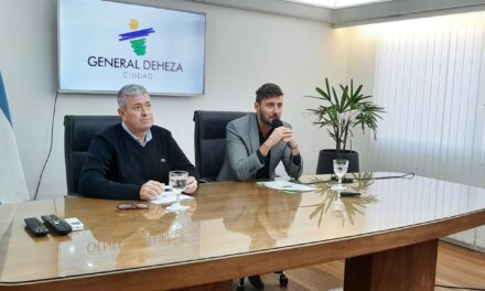 General Deheza: Morra firmó un convenio para instalar luminarias led