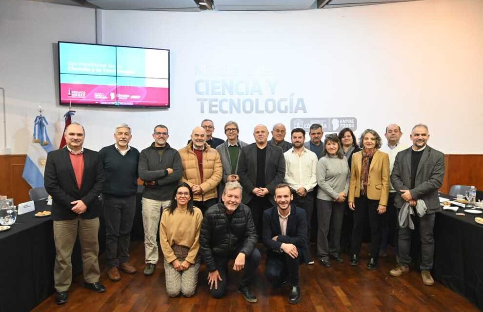 Distinguen a 12 cordobeses entre las 100 personalidades de la década en ciencia y tecnología