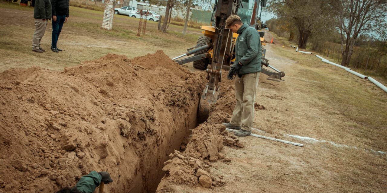 Río Tercero: el Municipio puso en marcha la obra de cloacas en el Barrio Aeronáutico