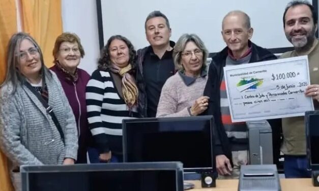 El centro de jubilados y pensionados de Carnerillo recibió un subsidio por parte de la Municipalidad