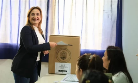 Prunotto tras emitir voto: «Es un día importante y todo se desarrolla con normalidad»