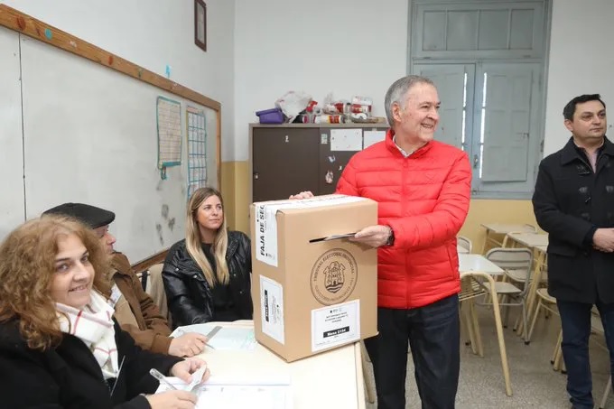 «Se elige mi sucesor», dijo Schiaretti y llamó a una votación masiva