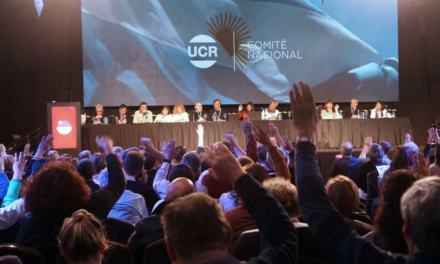 UCR ratificó su pertenencia a Juntos por el Cambio en su Convención Nacional