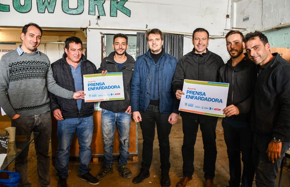 Ambiente entregó equipamiento a cooperativas de recuperadores urbanos