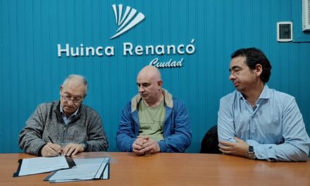 Huinca Renancó: Firma de contrato de concesión del servicio de agua corriente y potable