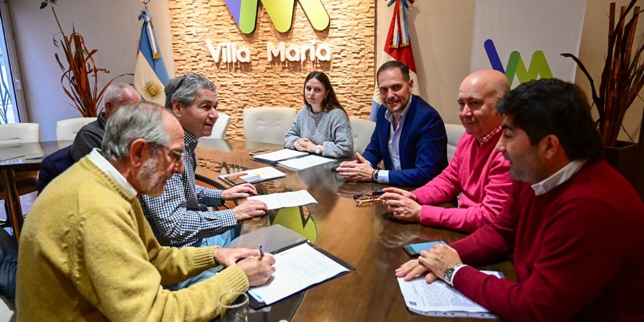 Villa María: se realizó la firma del contrato para el inicio de la obra refuncionalización de los cuatros bulevares