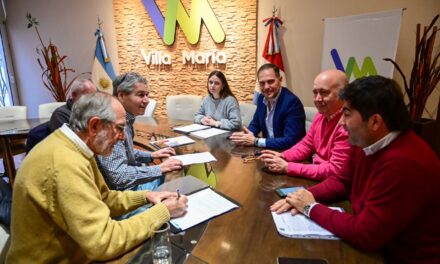 Villa María: se realizó la firma del contrato para el inicio de la obra refuncionalización de los cuatros bulevares