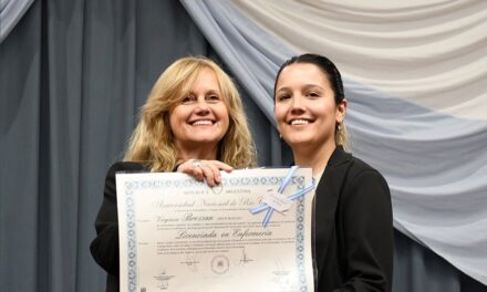 UNRC: 124 flamantes egresados recibieron su título de Grado y Posgrado