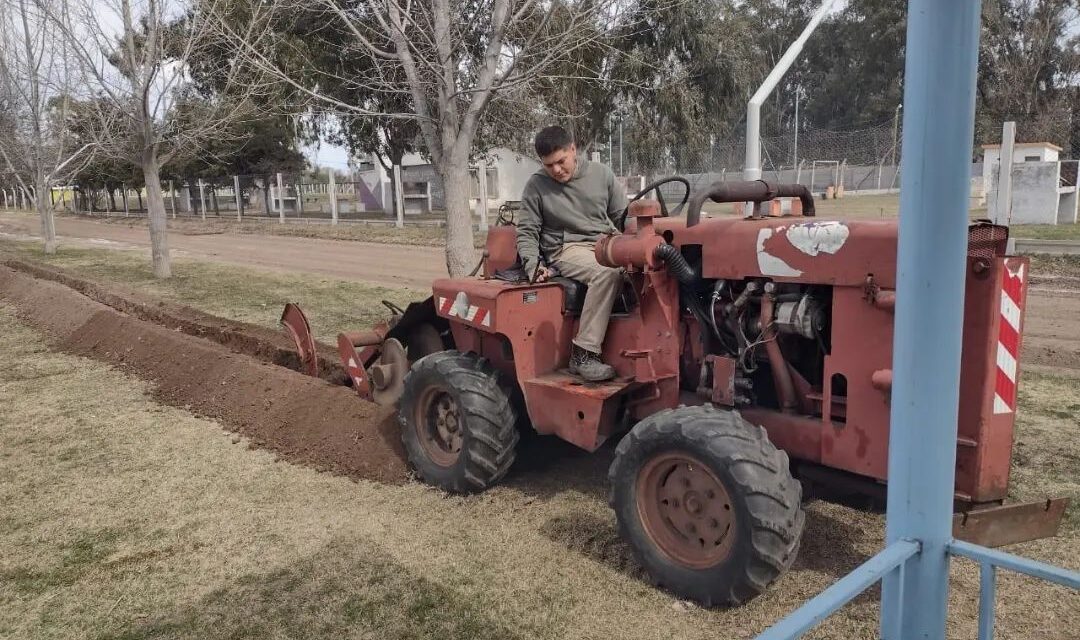 Laboulaye: comienzan los trabajos para la nueva iluminación en costanera oeste del lago