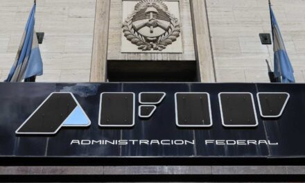 La AFIP modifica retención de Ganancias para profesionales autónomos