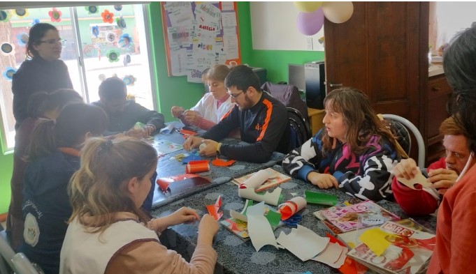 Buchardo: continúan los encuentros de ESI en el Taller Laboral “Con Nuestras Manos”