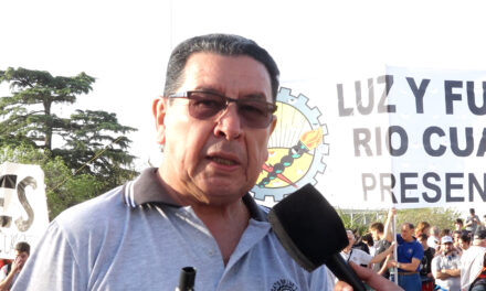 El Sindicato de Luz y Fuerza Río Cuarto presente en la marcha en defensa de lo público