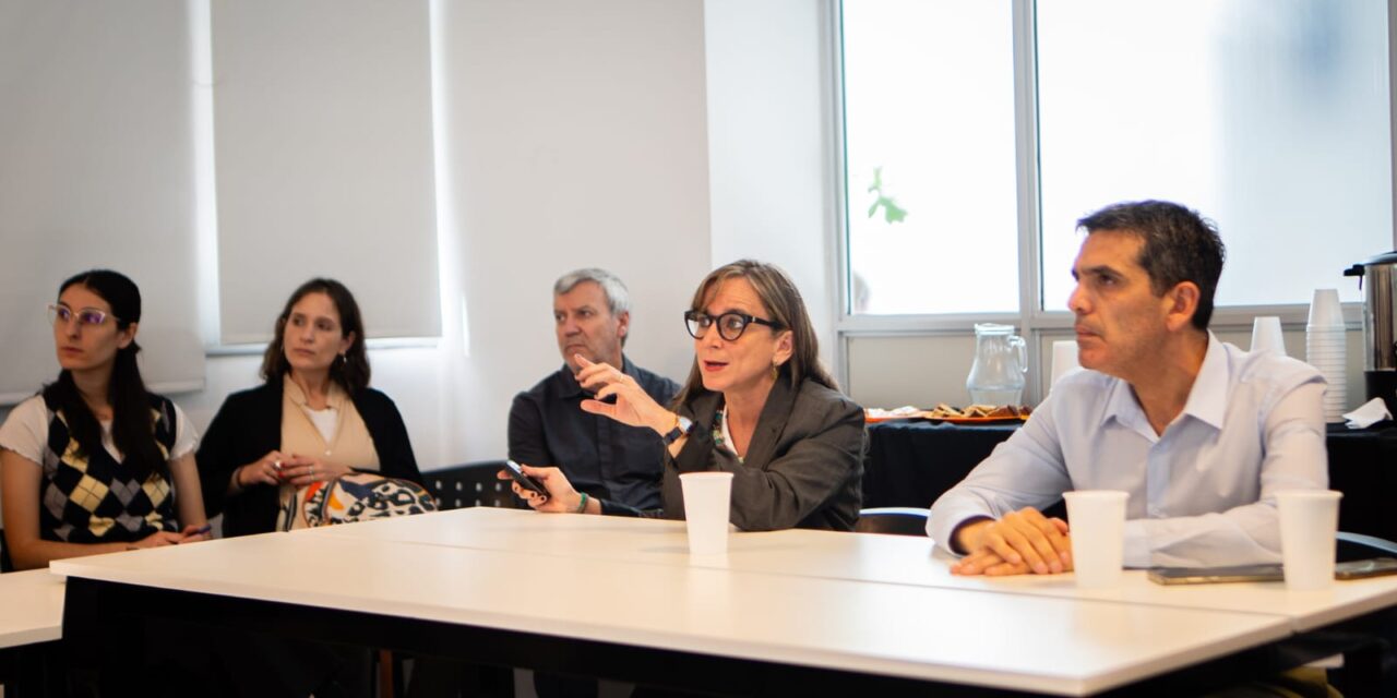 Barbás participó en el primer encuentro del Nodo de Innovación en Salud