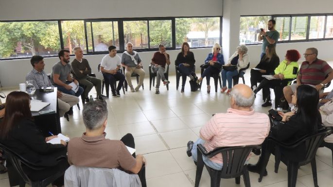Villa Carlos Paz: Avilés se reunió con los Centros Vecinales del Distrito Este