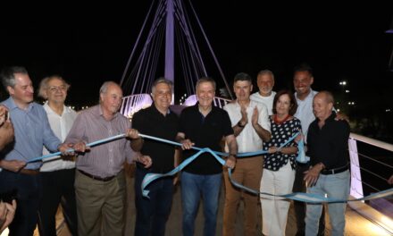 Schiaretti y Llaryora inauguraron el nuevo puente peatonal “450 Aniversario”