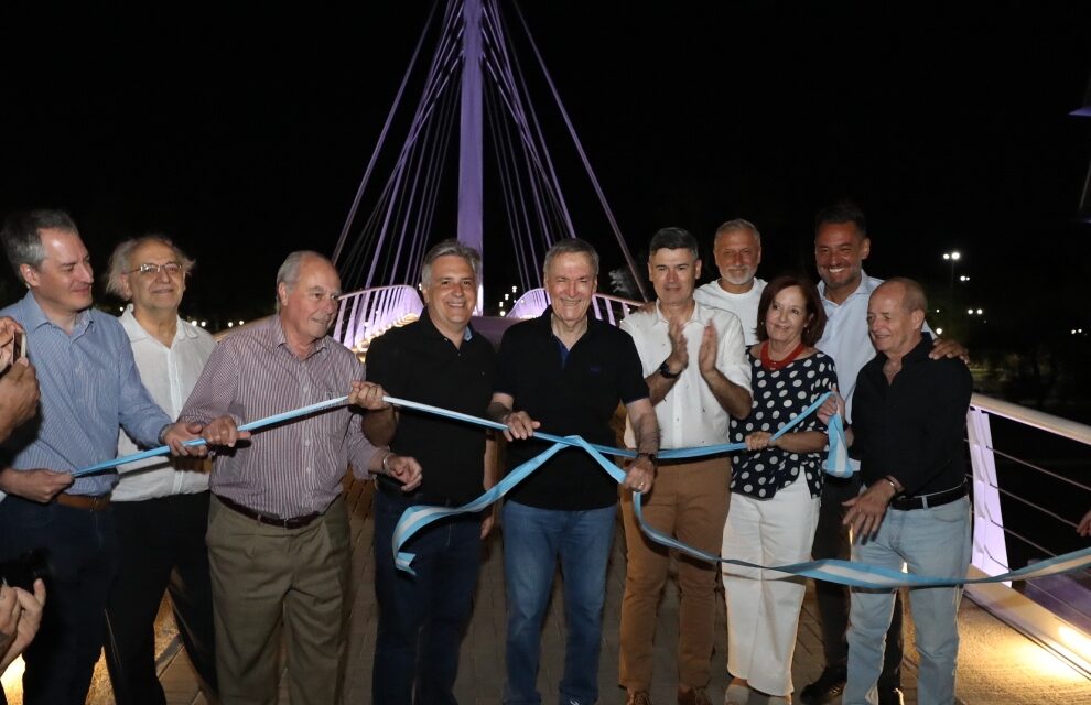 Schiaretti y Llaryora inauguraron el nuevo puente peatonal “450 Aniversario”