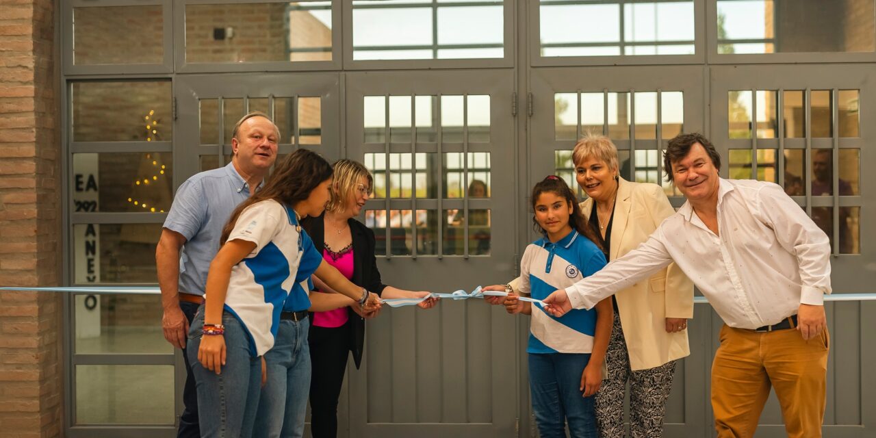 Adelia María: inauguración del nuevo edificio escolar IPEA N° 292 Anexo
