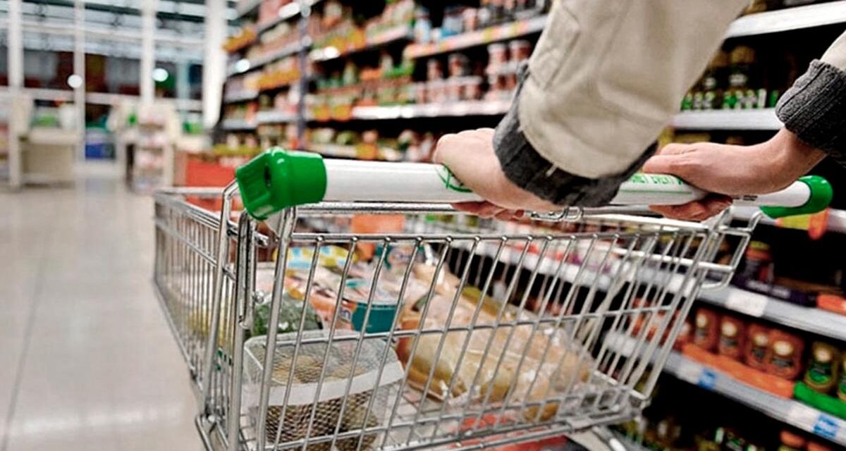 Supermercados aplicarán descuento de 20% en 20 productos de la canasta básica