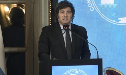 Milei pidió al Congreso sancionar la ley “Bases” y amenazó con un “ajuste mayor”