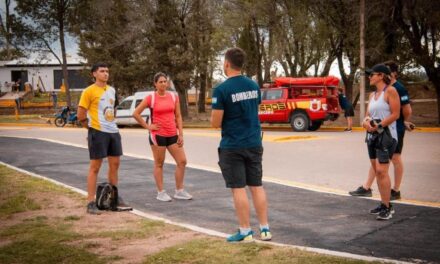 Río Tercero: realizaron una capacitación junto a bomberos para la próxima temporada