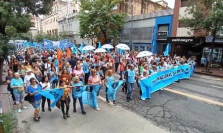 Arranca el debate entre docentes y el Gobierno nacional para fijar el salario mínimo del sector