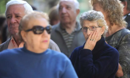 Las jubilaciones aumentan un 27,18% en marzo, por debajo de lo anunciado por Caputo