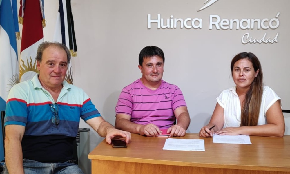 Huinca Renancó: firma de convenio con el Club Atlético Talleres
