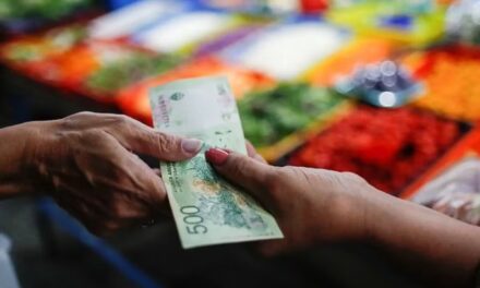 Una familia necesita ganar $690.000 para no ser pobre en Argentina