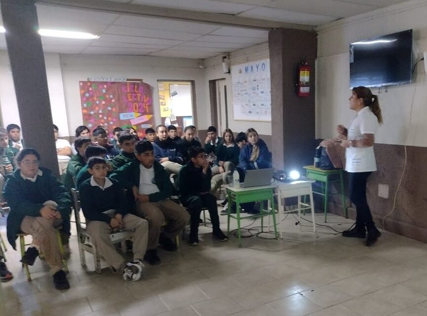 Pincén: Jornada de prevención de ITS en el Colegio Secundario