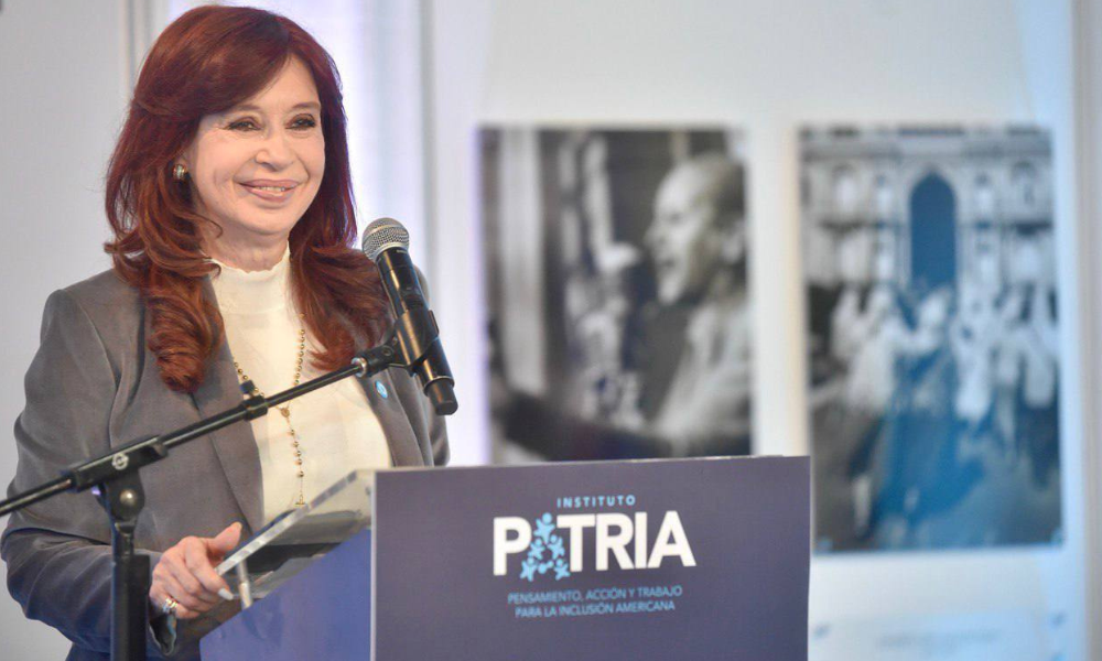 Cristina Fernández cuestionó la Ley Bases y advirtió sobre un nuevo “estatuto legal del coloniaje”