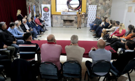 Villa Carlos Paz inicia la promoción turística de Otoño con la Campaña “Carlospasear”