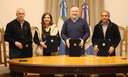 Accastello firmó convenio con Colegio de Ingenieros Civiles de Córdoba