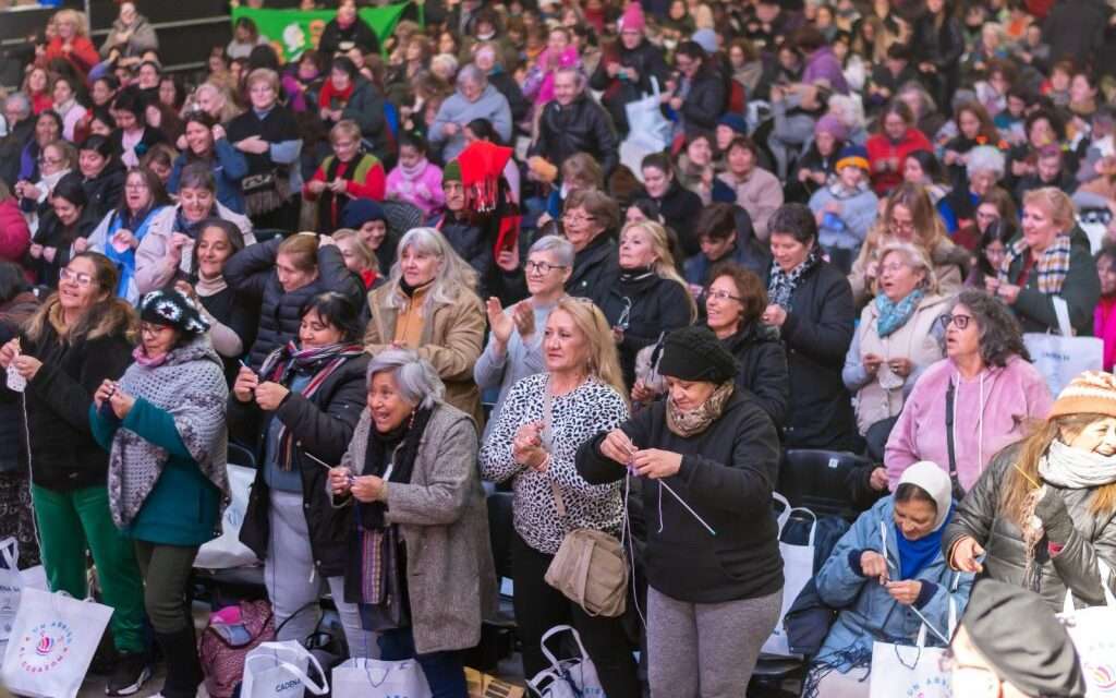 Más de 4.000 personas se sumaron a la jornada solidaria «Un Abrigo al corazón»