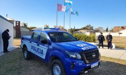 Entregaron un nuevo móvil policial en Bulnes