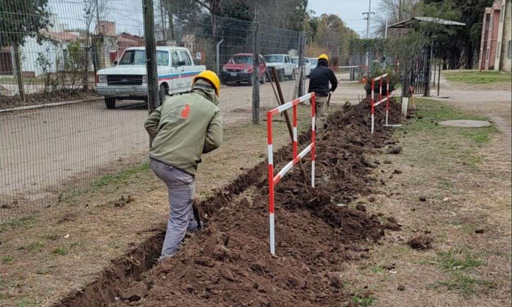 Comenzó la obra de la red troncal de gas natural en la Universidad Nacional de Río Cuarto