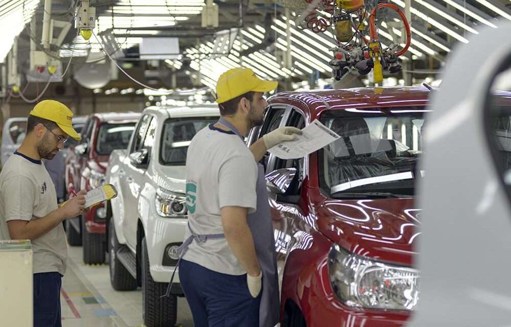 La industria automotriz en picada: la producción bajó un 40% interanual en junio