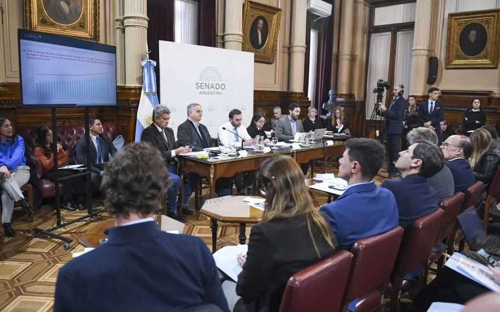 Reforma jubilatoria: el peronismo y un sector de la UCR firmaron el dictamen de mayoría