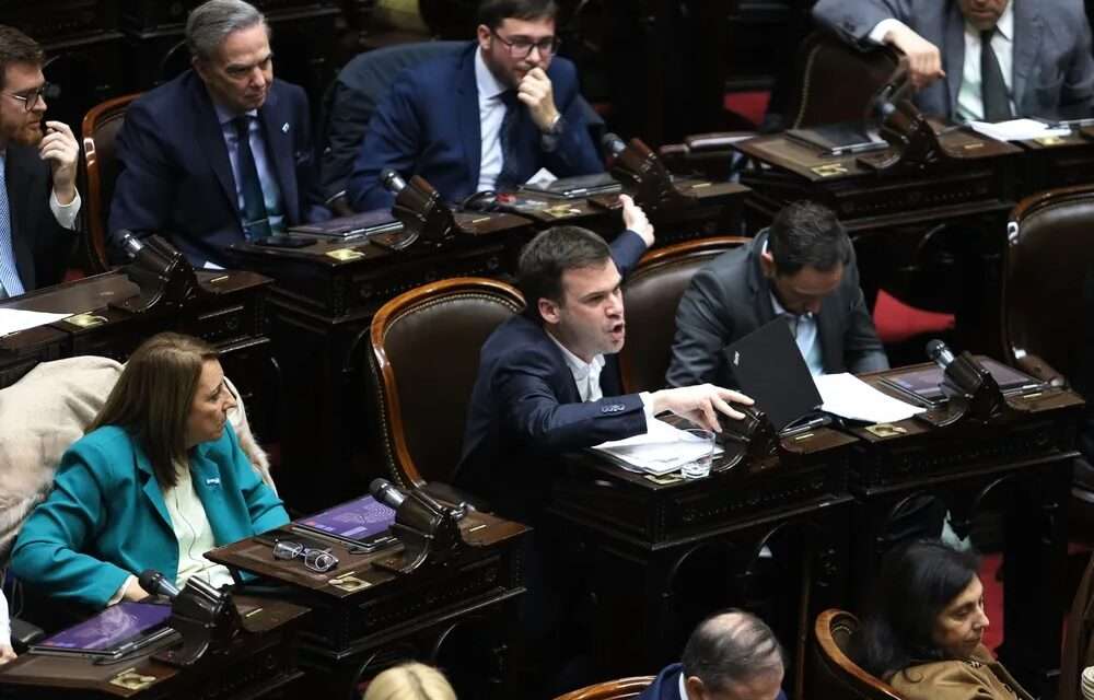 Diputados: la oposición logró voltear el DNU que otorgó $100 millones a la SIDE