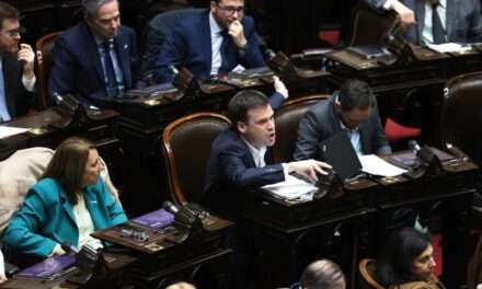 Diputados: la oposición logró voltear el DNU que otorgó $100 millones a la SIDE