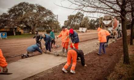 Río Tercero: avanza la construcción del circuito biosaludable de Av. Fuerza Aérea